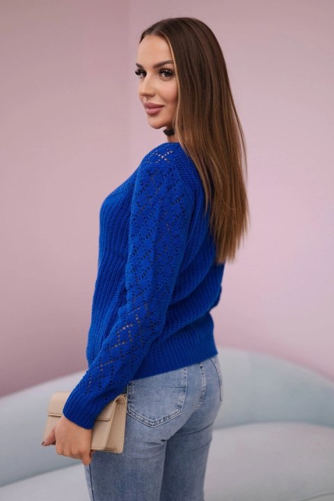Sweter z ażurowym zdobieniem chabrowy