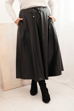 Spódnica damska Plus Size z ekoskóry z gumką i troczkiem w pasie czarna