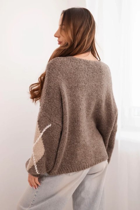 Sweter damski zapinany na guziki w romby z wełną fango