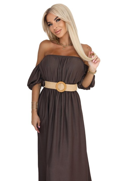 614-1 Sukienka maxi w stylu boho z odkrytymi ramionami i paskiem - CZEKOLADOWA