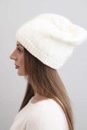 Czapka damska zimowa z uszkami i prążkowanym splotem K440 ecru