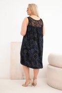 Sukienka damska Plus Size wiskozowa w kwiaty z koronkowym dekoltem czarna