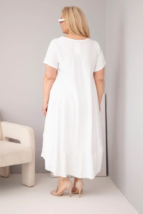Sukienka damska plus size z krótkim rękawem i falbaną z lekkiej wiskozy biała